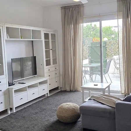 Dom wakacyjny Alithea Townhouse By Staycom *
