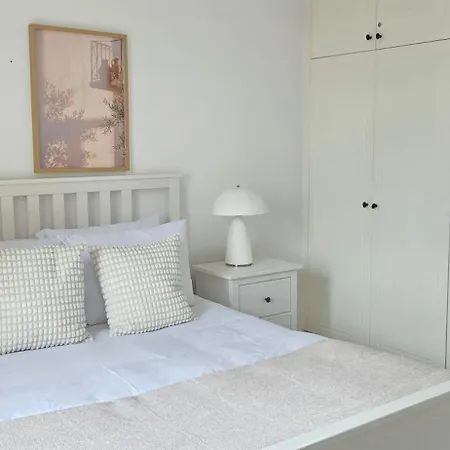 Alithea Townhouse By Staycom Dom wakacyjny Peja